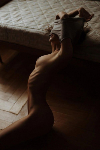 Проститутка Питера Лиза Брюнетка c 4 размером груди у метро Кировский Завод Санкт-Петербург Фото-4