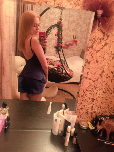 Проститутка Питера Азиза  Блондинка c 2 размером груди у метро Озерки Санкт-Петербург Фото-1